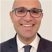 Docente di storia per studenti di scuola media e di liceo